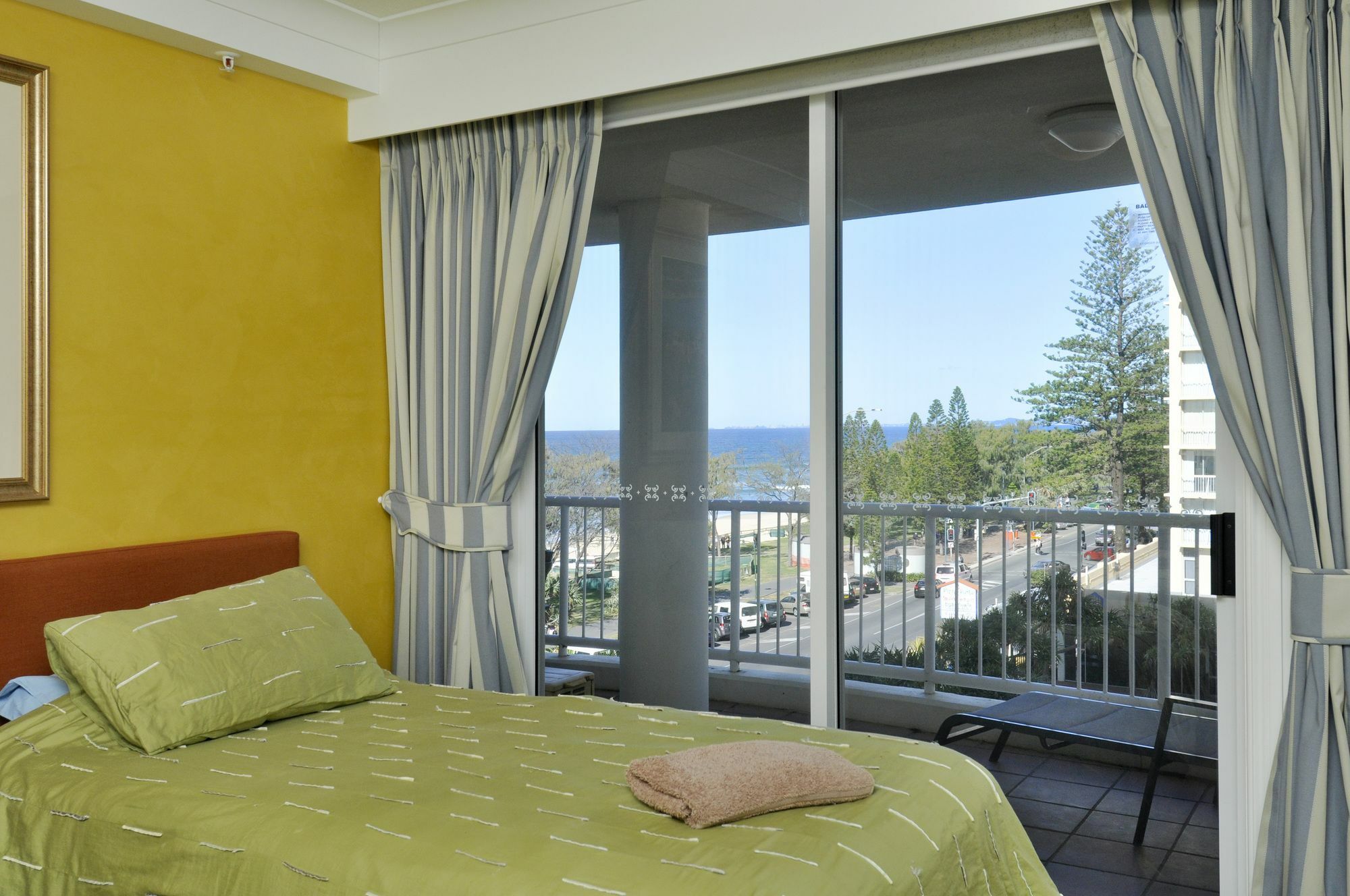 Moroccan Resort - Hr Surfers Paradise ゴールドコースト エクステリア 写真